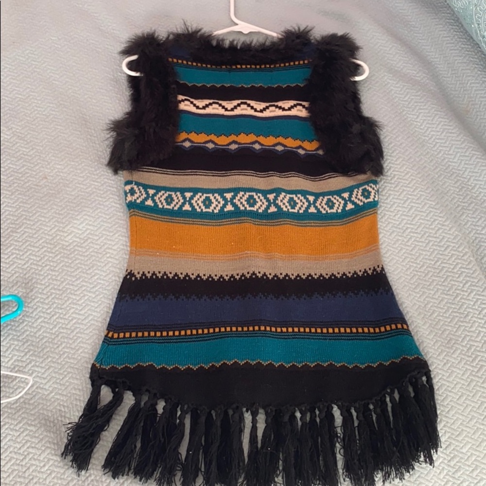 Western Fringe Vest - Picture 5 of 5